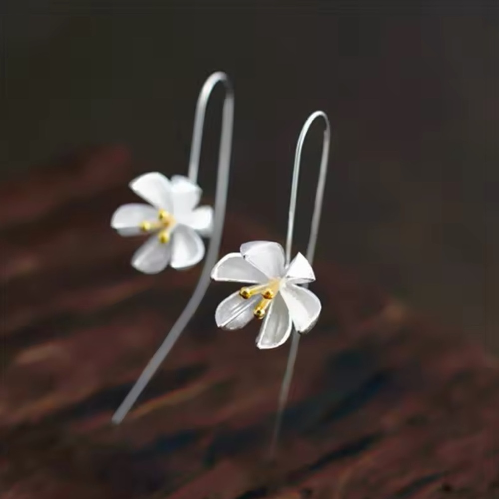 Amélie - Golden Flower 925 Sterling Silver Cute Earrings. NWT